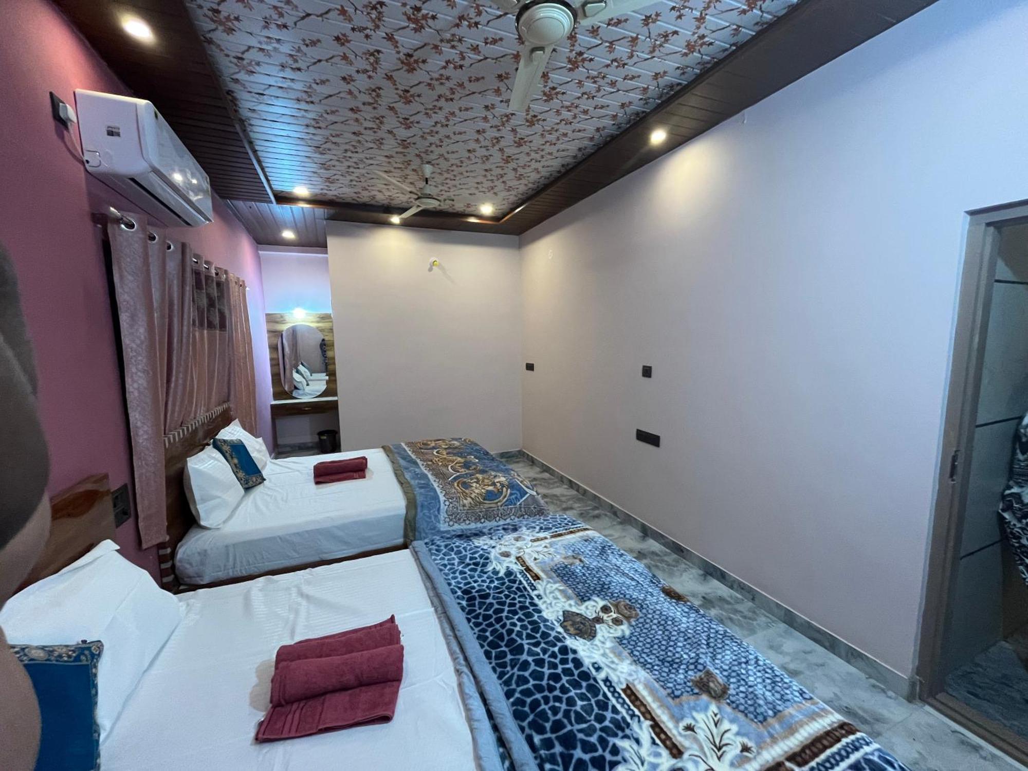 Manoj Homestay Hampi Zewnętrze zdjęcie