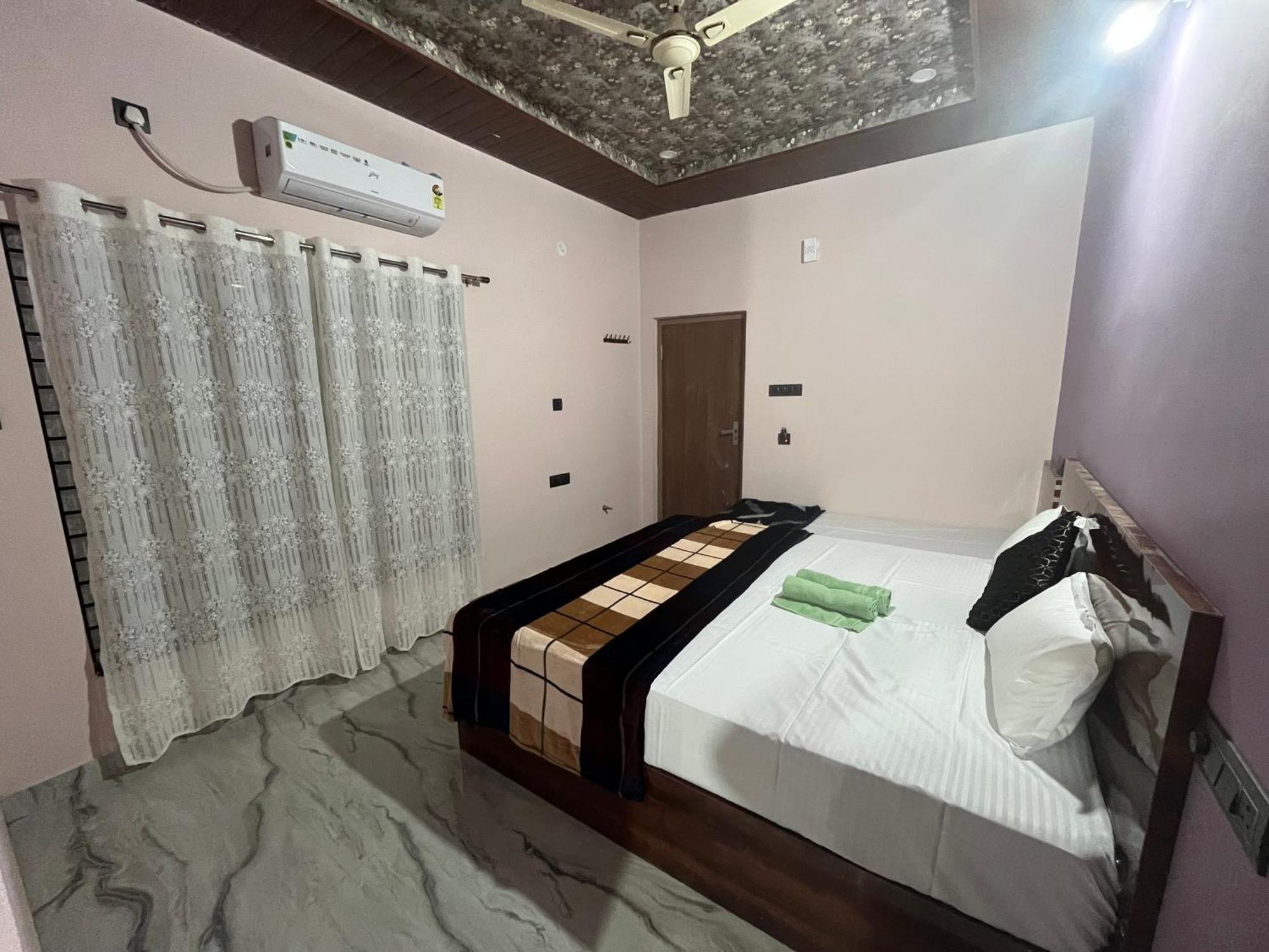 Manoj Homestay Hampi Zewnętrze zdjęcie