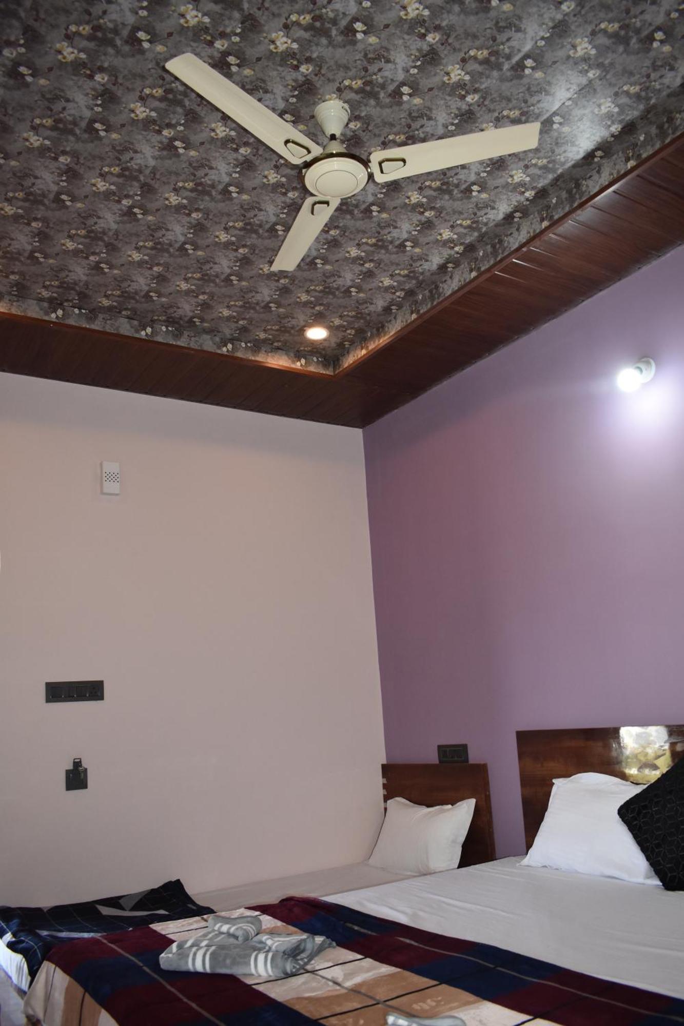 Manoj Homestay Hampi Zewnętrze zdjęcie